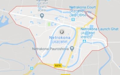 3人が列車にひかれる