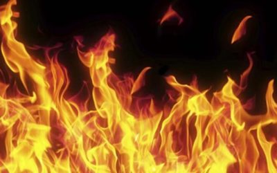 モハマドプルで60のシャンティが火事で全焼