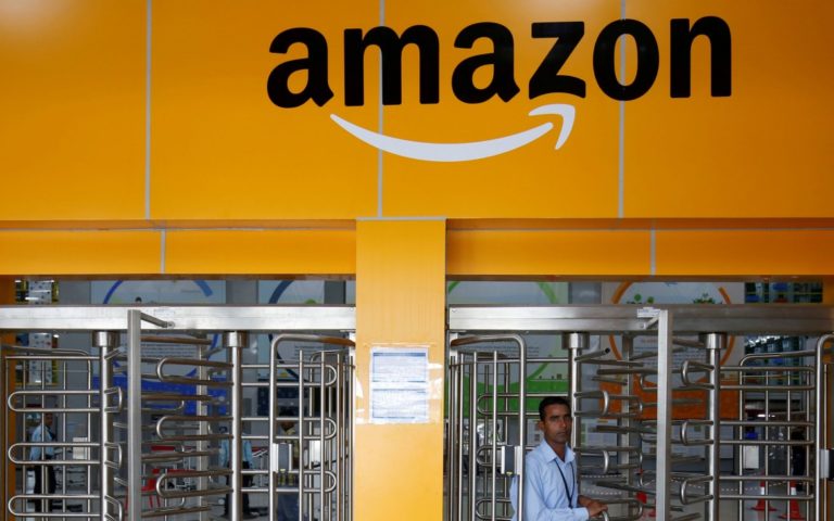 アマゾンはインドの規制当局にそのパートナーであるフューチャーリテールが誤解を招くような公衆であると語