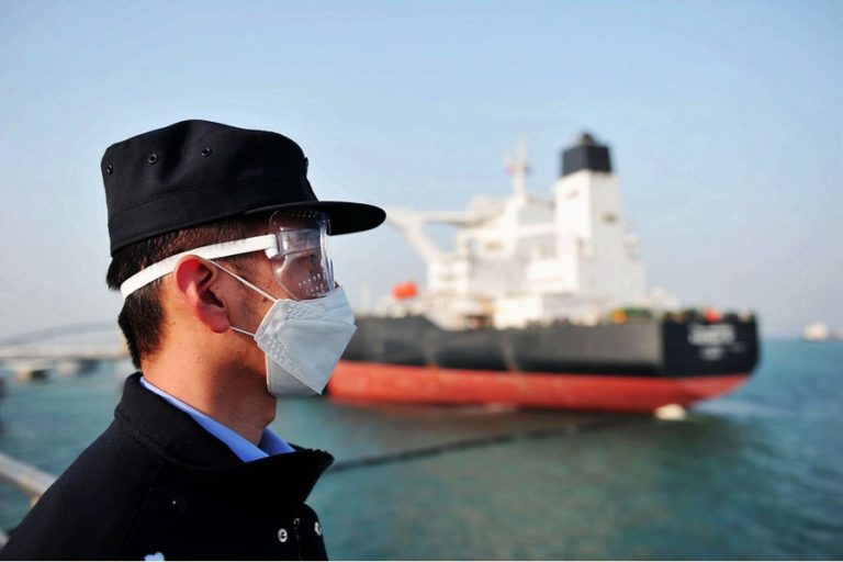中国の原油輸入が減少