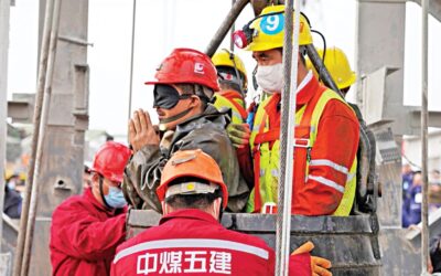閉じ込められた9人の中国人鉱山労働者が死亡を確認