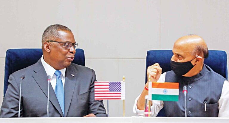 米国、インドは関係を高めることに目を向けている
