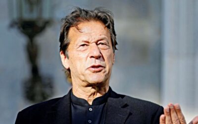 パキスタン首相カーンがレイプを女性の服装に結びつけた後の反発