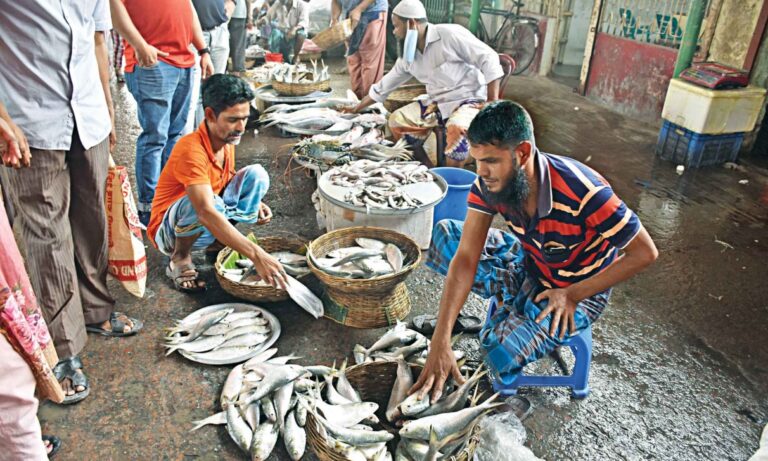 ヒルサの貿易業者、お湯の漁師