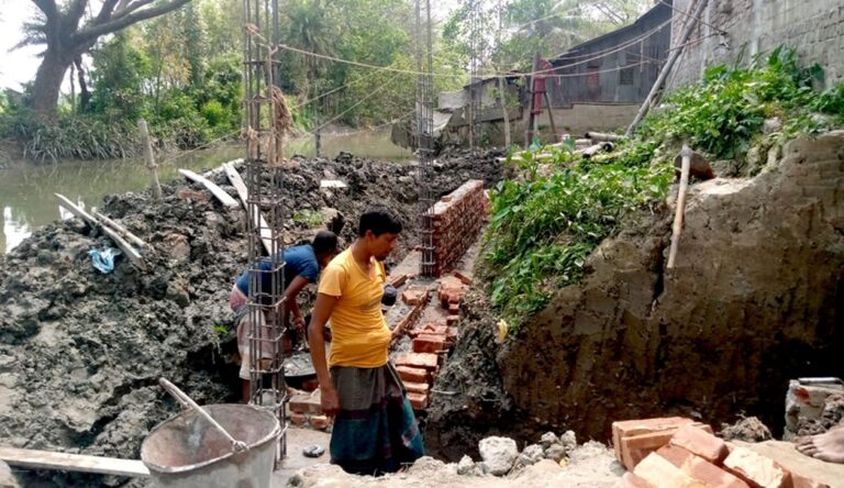 建物はバウファルの運河の土地を占めています