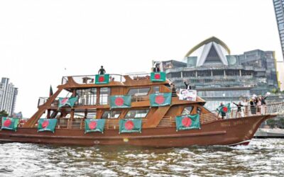 バングラデシュの独立のゴールデンジュビリーでのバンコクでのボートパレード
