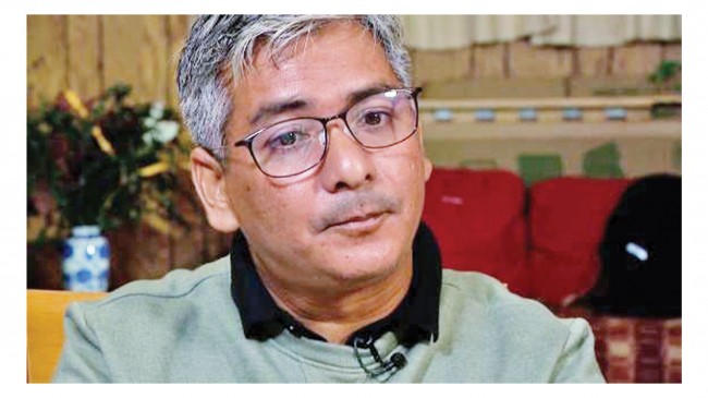 解放された米国の編集者は、彼がミャンマーで拷問を受けたと言います