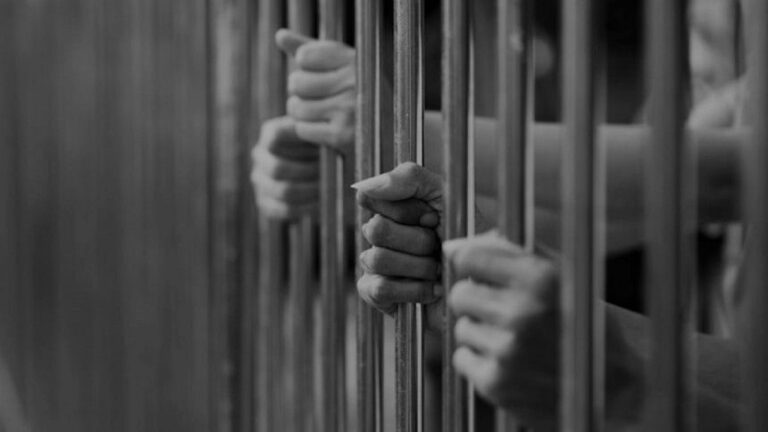 ナルシンディ刑務所襲撃事件の経緯