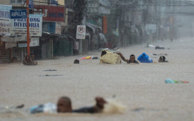 台風ガエミが台湾を直撃、2人死亡、中国沿岸へ向かう