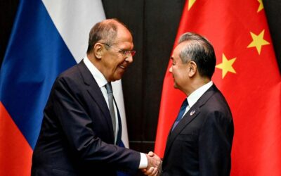 ロシアと中国の外相が会談、ラオスでASEAN協議開始