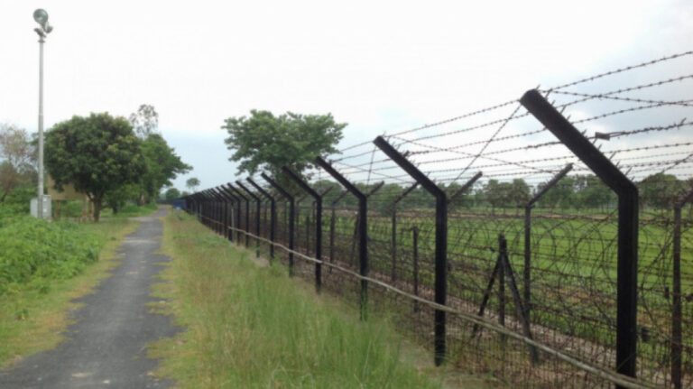 BSF、バングラデシュ・インド国境沿いに「厳戒態勢」を発令