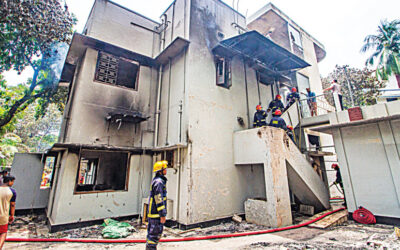ダンモンディ32のバンガバンドゥ博物館：国の歴史の不可欠な部分を焼き払う