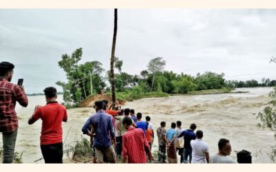 洪水によりこれまでに71人が死亡