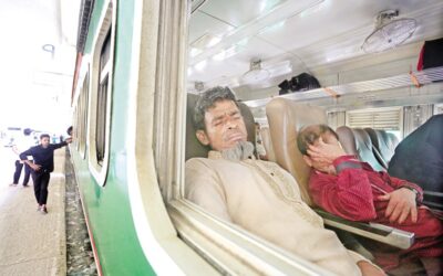 列車の運行スケジュールの乱れは2日目も続く