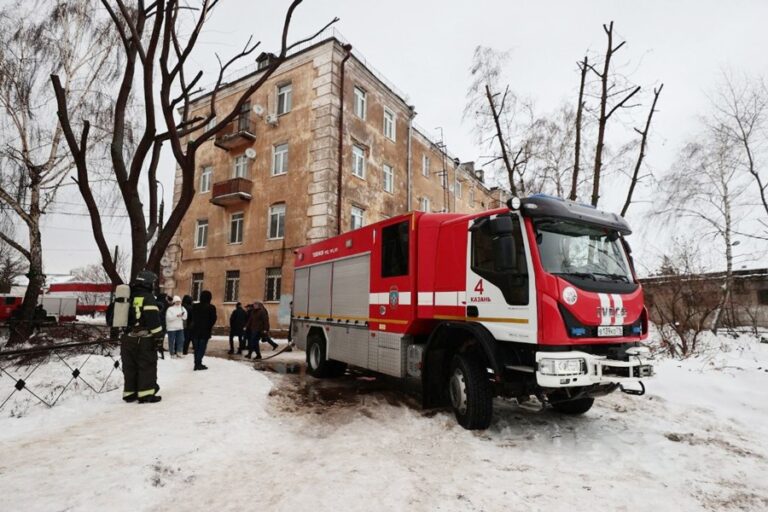 ウクライナ国境から1,000km離れたロシアの都市をドローン攻撃