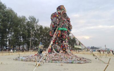 プラスチックモンスターがプラスチック汚染と戦うために立ち上がる