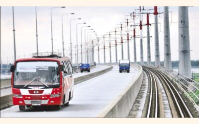 ジャムナ橋は4車線道路になる