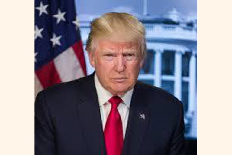 トランプ大統領、米国市民権取得に500万ドルの「ゴールドカード」を提案