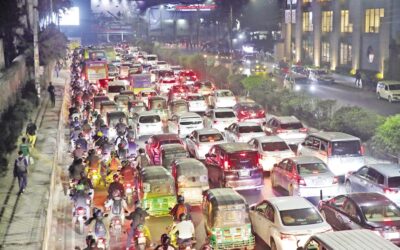 市内各地で交通渋滞が発生していた