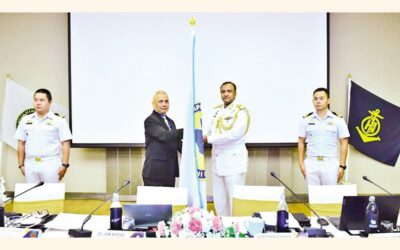 バングラデシュ海軍を代表して、モハマド・ムサ少将