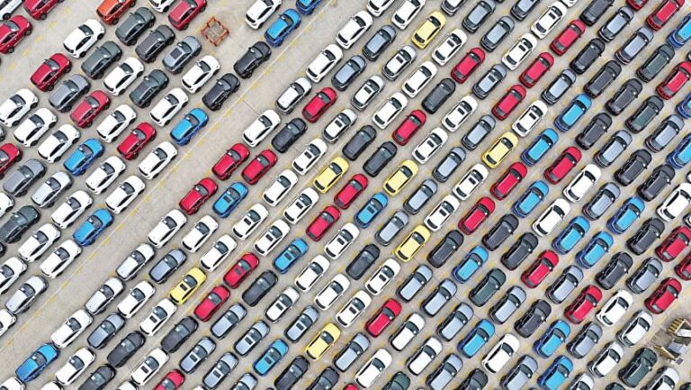 トランプ関税の不確実性が成長の約束を曇らせる：アナリスト