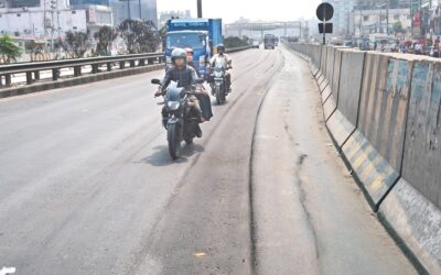 ダッカのドリパール地区にあるダッカ-マワ高速道路の一部