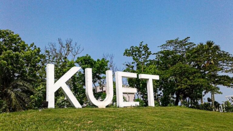 Kuet VC、VC賛成派の投稿を削除