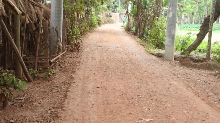 90％のピロジプールの道路が老朽化している