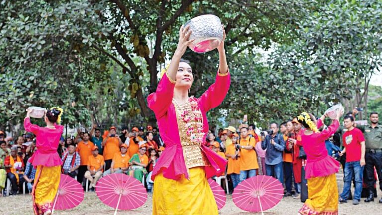 ボイサビが始まり、祝祭気分が盛り上がる