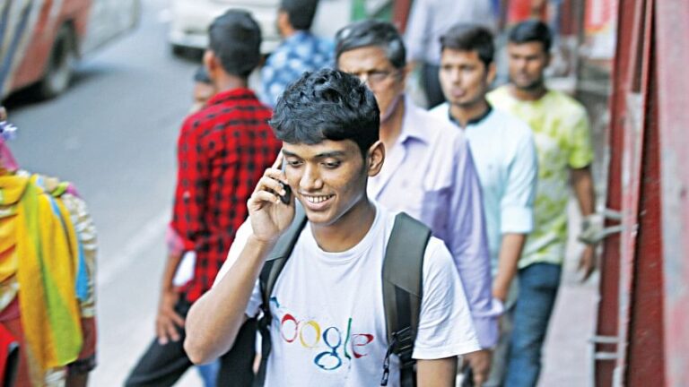 通信会社はインターネット料金を引き下げると予想される