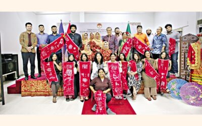 インドネシア大使館がバティックのワークショップとファッションショーを開催