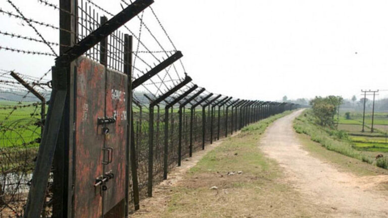 インドはバングラデシュにさらに109人を送り込んだ