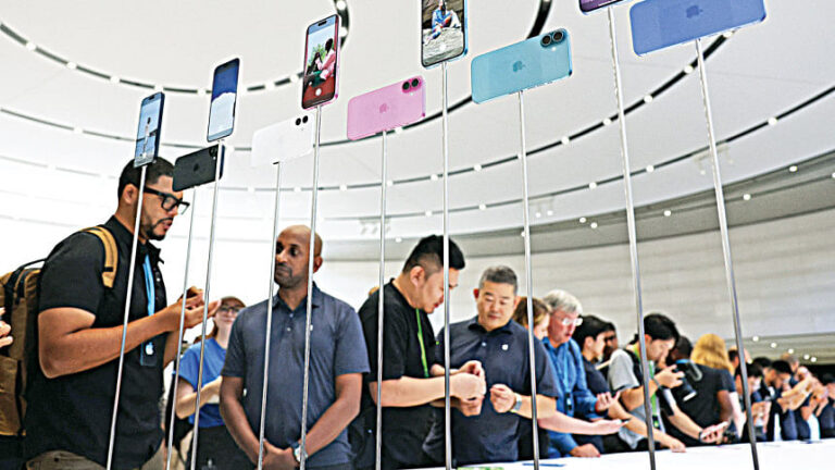 「小さなネジ」は米国製iPhoneの多くの障害の一つ