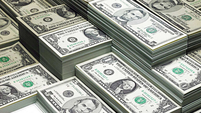 政府は来年6月までに総準備金が340億ドルに達すると予想している