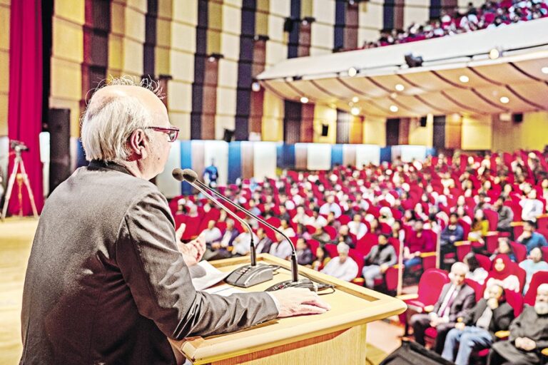 バングラデシュ独立大学副学長M・タミム教授の講演