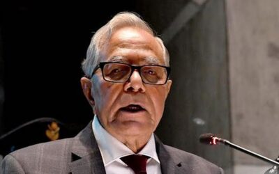 アブドゥル・ハミド氏の辞任に伴い、警察官1人が解雇、2人が停職