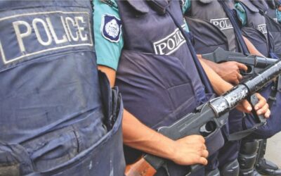 警官はもはや殺傷武器を携帯しない