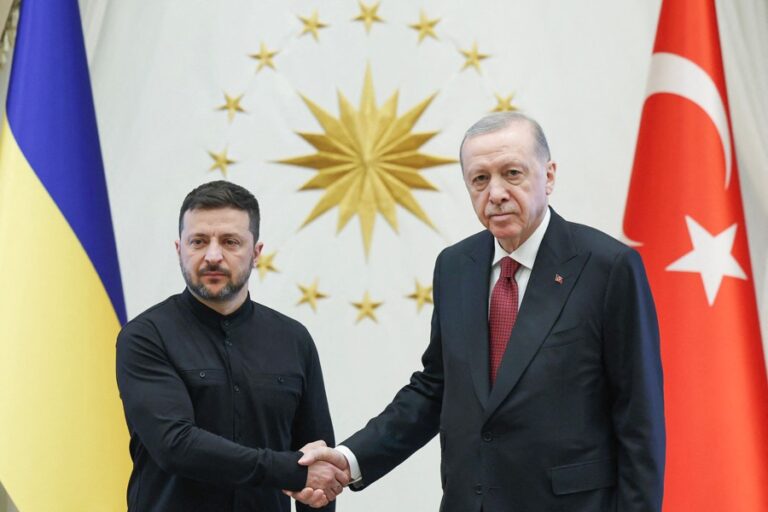 ロシアチームがウクライナ協議のためトルコを訪問