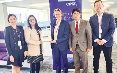 ICABチームが英国でCIPFAメンバーと会談