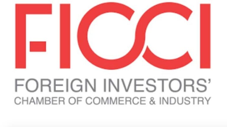 FICCIは予算に詳細に反応、増税への懸念を表明