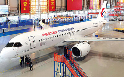 中国製航空機、海外での飛行に困難