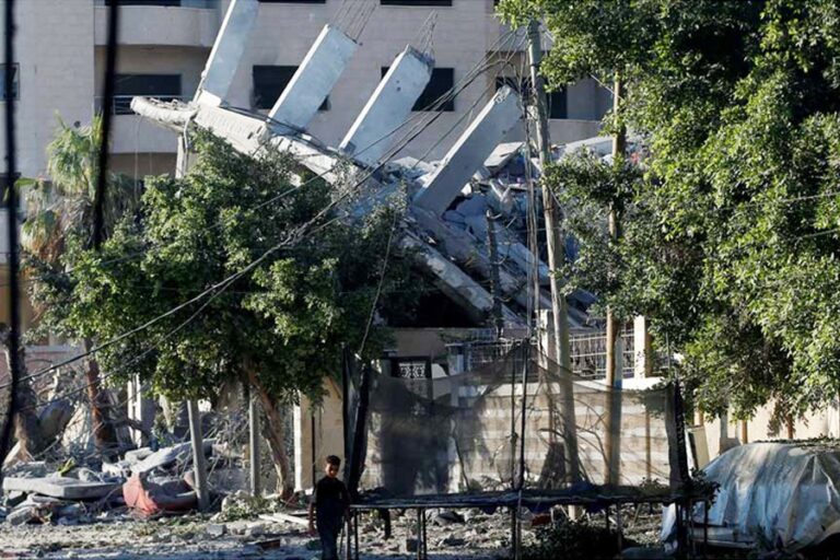 イスラエルの攻撃でガザ地区21人死亡