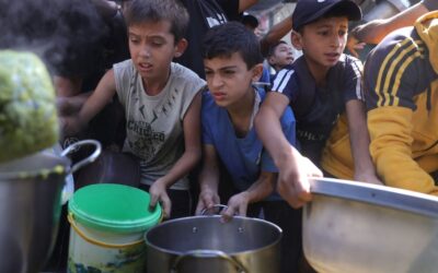 イスラエルの攻撃でガザ地区で70人以上が死亡、援助関連の死者も増加