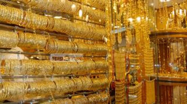 金価格は1週間で4,292タカ下落