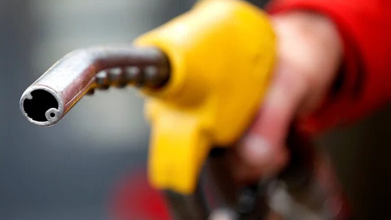 ディーゼル、オクタン、ガソリン価格が値下げ、灯油は10タカ値上げ