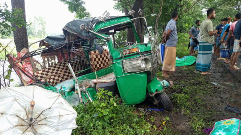CTGの交通事故で2人死亡