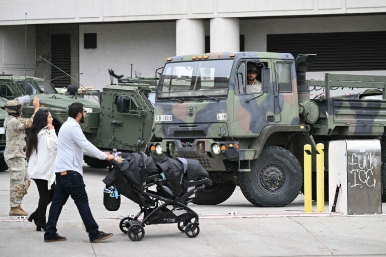 移民捜査に対する抗議行動が他の9都市に広がる