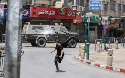 イスラエル軍の銃撃でガザの援助拠点付近で17人死亡