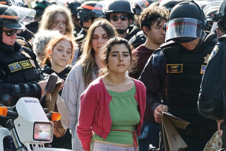 トランプ大統領、都市を「解放」すると誓う