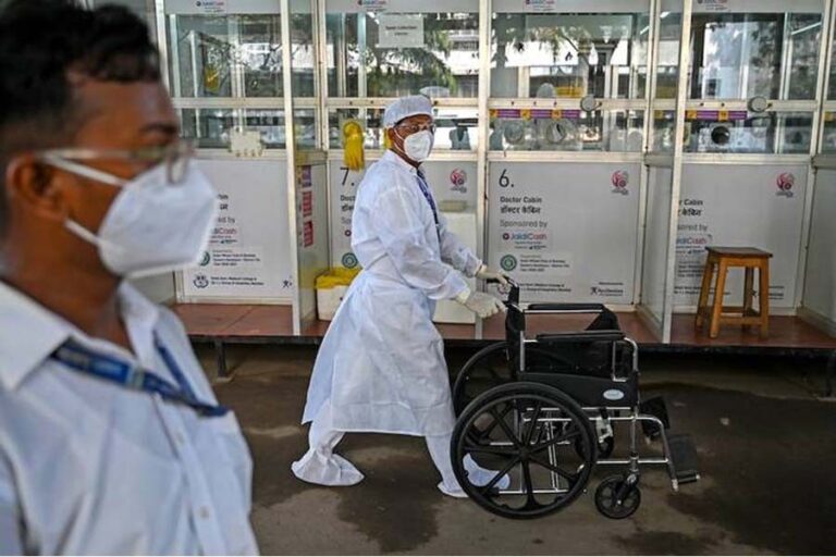 インドで新型コロナウイルス感染者数が10倍に増加